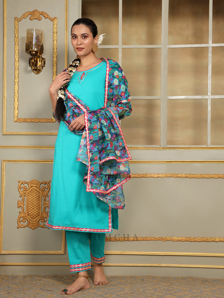 SAADGI PHULWARI STRAIGHT SUIT SET