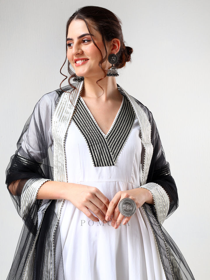 SADABHAR WHITE AND BLACK COTTON ANARKALI SET