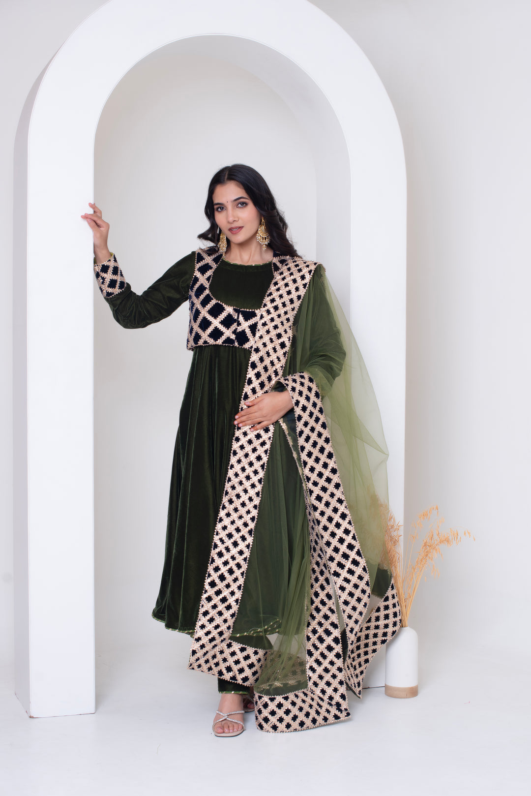 GHAZAL GREEN VELVET GOTA PATTI ANARKALI SET WITH VELVET VEST AND SOFT NET DUPATTA