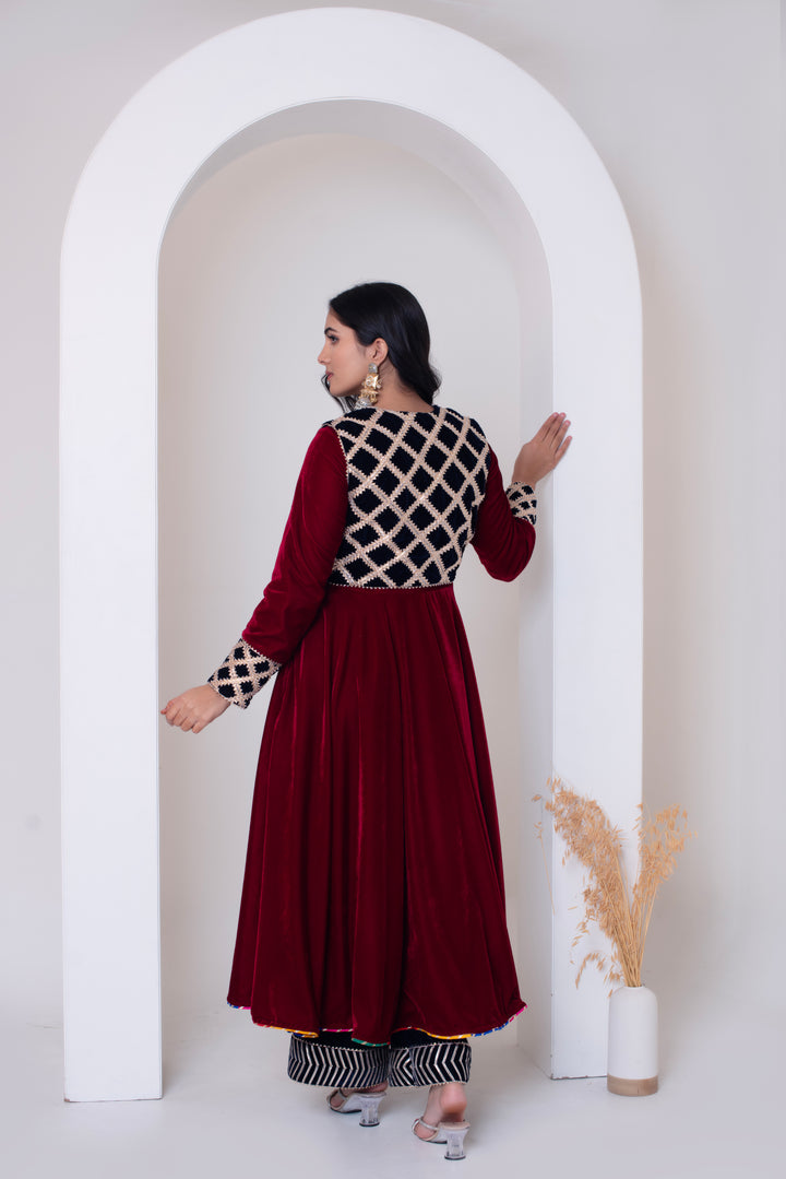 GHAZAL MAROON VELVET GOTA PATTI ANARKALI SET WITH VELVET VEST AND SOFT NET DUPATTA