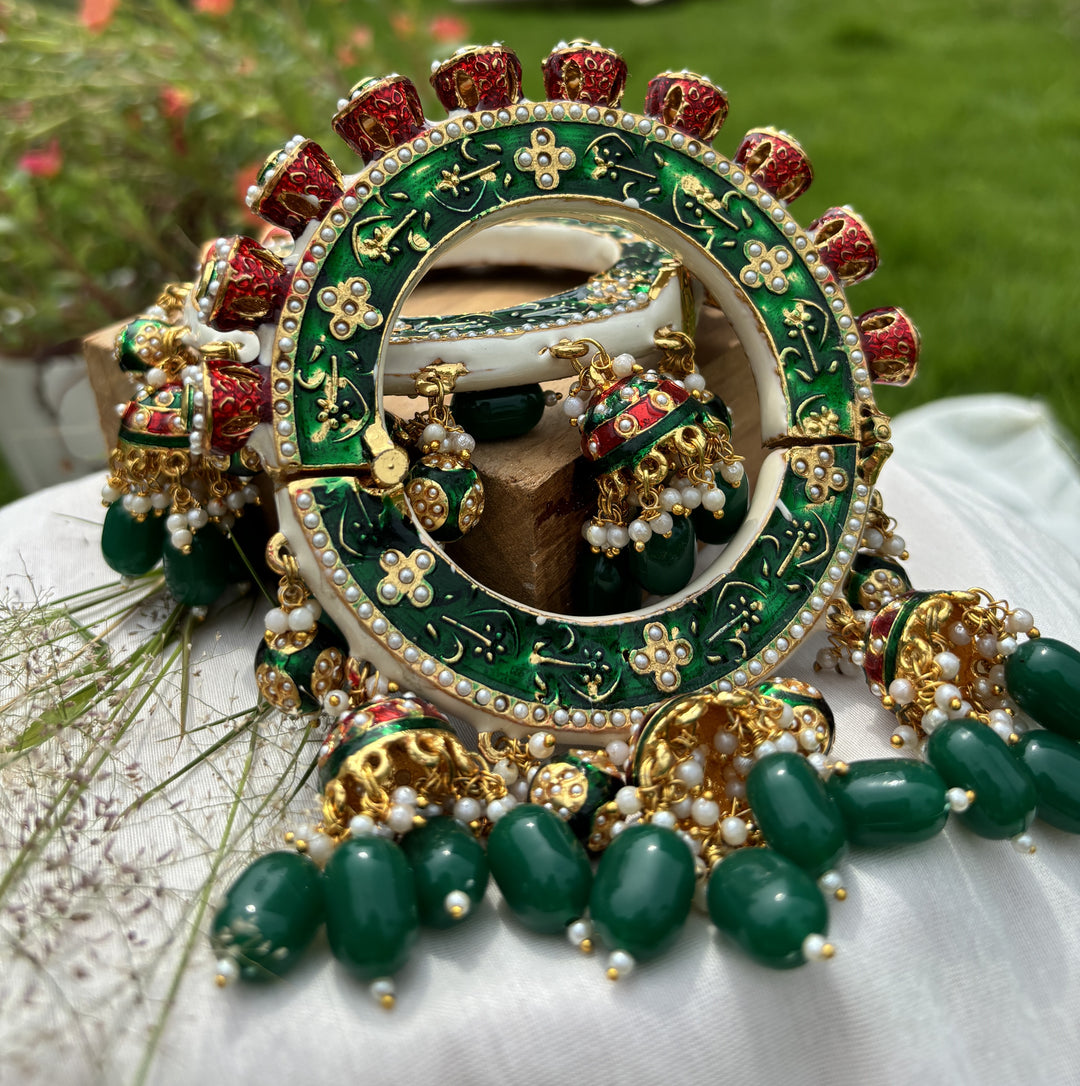 JADAU KUNDAN BANGLES WITH LATKAN