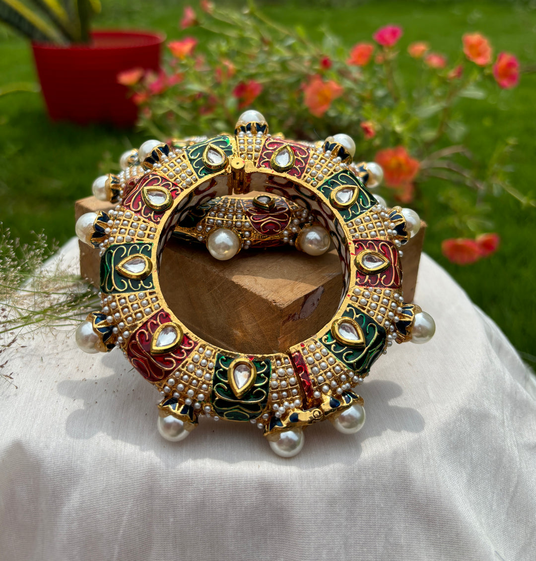 NAZAKAT KUNDAN MEENA BANGLES